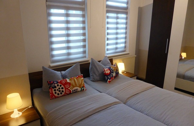 Apartment Schiller, 2 bedrooms, near the center, free W - Schiller