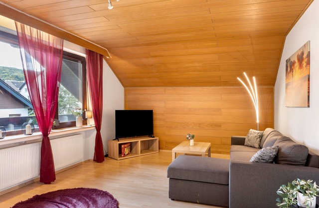 Apartment 'Schliestädt' with Shared Garden, Balcony and Wi-Fi