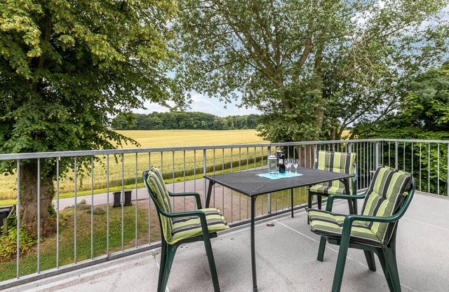 Apartment 'Seegaard 14' with Balcony and Wi-Fi