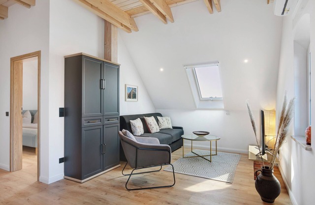 Apartment 'Sonnenblume' with Shared Garden, Balcony and Wi-Fi