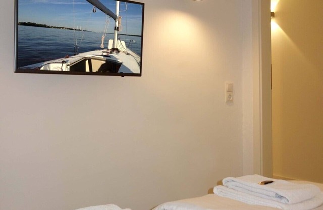 "Apartment STEUERBORD" over 2 levels in URBAN STAY Hamburg