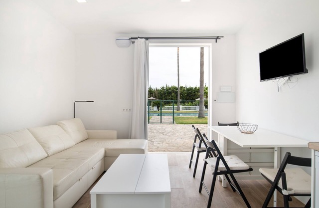 Apartment 'Suite 5 In Natural Park' with Shared Pool, Wi-Fi and Air Conditioning