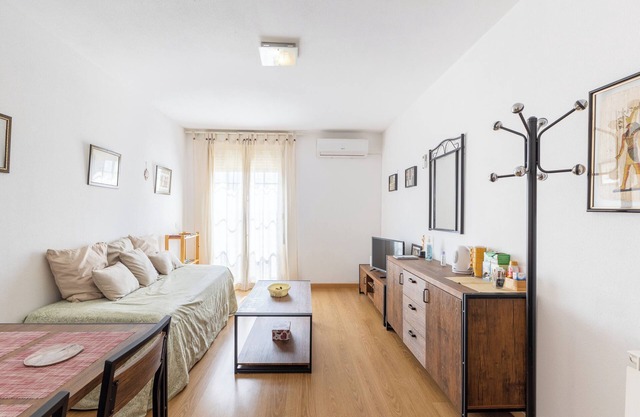 Apartment 'Toledo Ciudad De Las Tres Culturas' with Mountain View, Wi-Fi and Air Conditioning