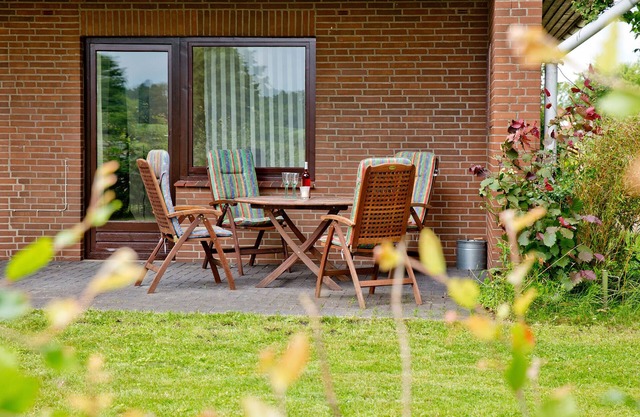 Apartment terrace tiled stove four-poster bed large kitchen large bathroom