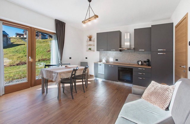 Apartment 'Val Tort' with Mountain View, Shared Garden and Wi-Fi