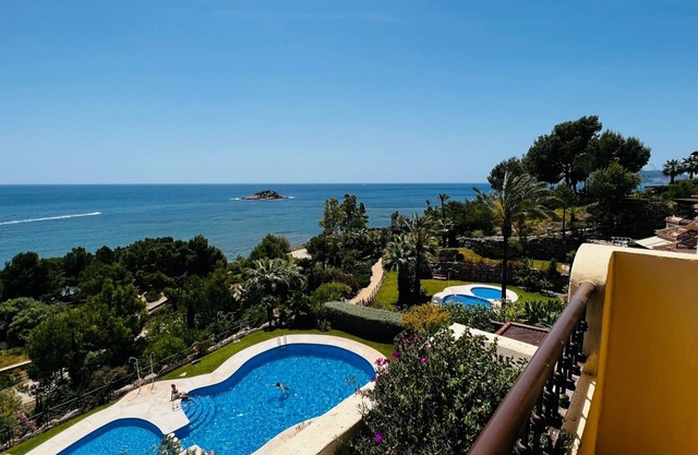 Apartment 'Villa Gadea 10-1-4' with Sea View, Wi-Fi and Air Conditioning