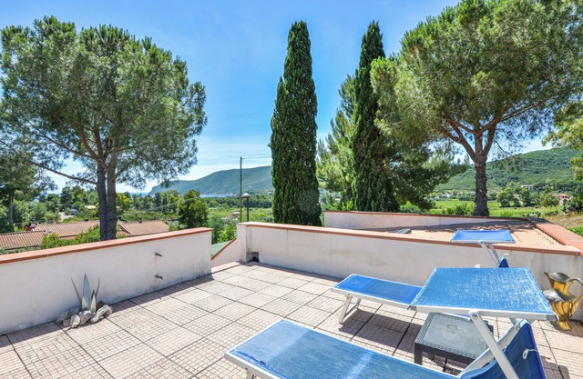 Apartment "Villa Sterlizia-Verde" with Sea View, Wi-Fi and Terrace