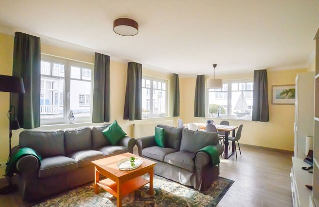 Apartment with 2 bedrooms and balcony