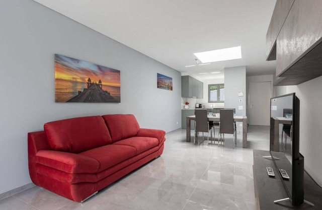 Apartment with splendid view of the Gulf of Lugano (PROMENADE 6)