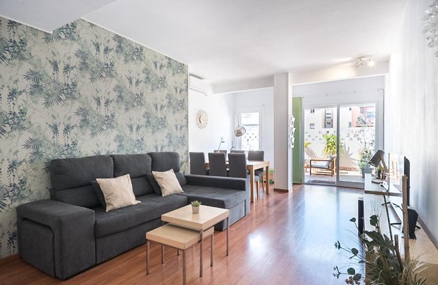 Apartment with terrace a step away from Montjuic, Barcelona