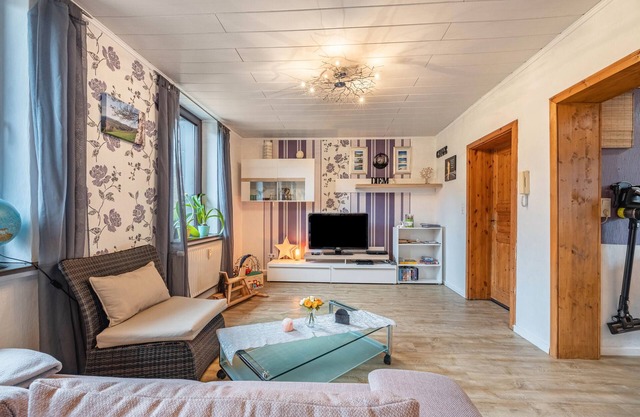 Apartment 'Zur Alten Zahnradbahn' with Mountain View, Garden and Wi-Fi