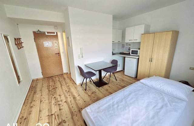 Apartments EFDE GmbH - Allee 41, Heilbronn - Studio Apartment 32