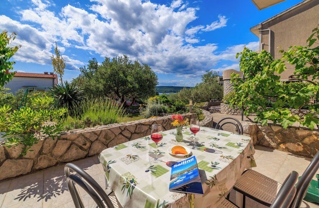 Apartments Krunoslav (68271-A4) - Punat - island Krk