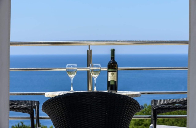 Apartments Maris-Comfort One Bedroom Apartment with Terrace and Sea view