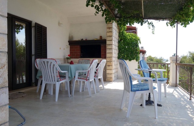 Apartments Nev (10875-A1) - Blato