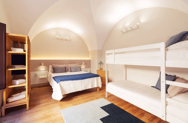 Apartments Plaza Mayor 35, 105 Family