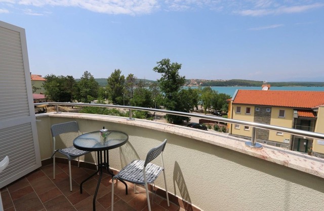 Apartments Sucic Iva i Tea (86111-A3) - Soline - island Krk