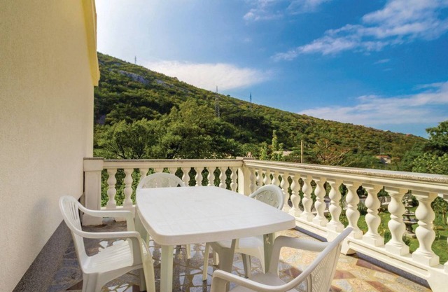 Apartments Vukelić (28751-A2) - Senj