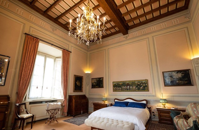 APPARTAMENTO NOBILE DI VILLA MORIGGIA CASTELFRANCHI