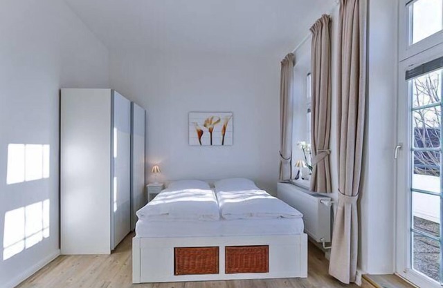 Appartement 5 mit Südbalkon in strandnaher Lage - Bäderstil-Villa in Wenningstedt/Sylt