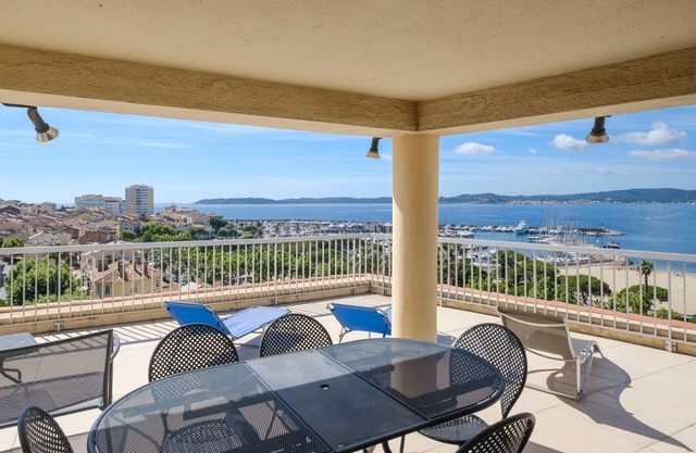 Appartement 6eme Étage Droite Avec Terrasse.vue 300à 100 m de la Plage