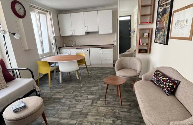 Appartement Paris 20e. Calme et Confort