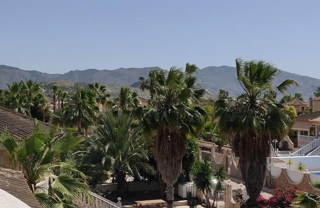 Appartment Nähe Alicante mit Eigener Terrasse und Pool