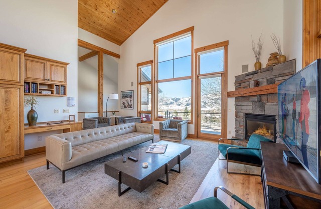 Apres Lodge South | Near Steamboat Resort | Private Deck | Hot Tub