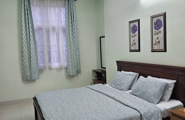 APT 4 Spacious 3-bedroom apartment with WiFi, AC in delightful Hyderabad