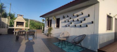 apt acogedor con terraza y barbacoa