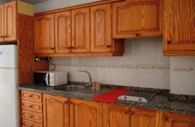 Apt. ManRey 1B - Ambar