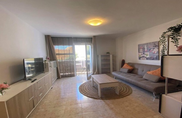 Apt. ManRey 1C - Jade