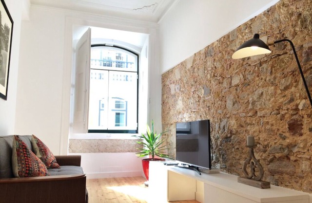Apt Traditional Charm & Modern Design in Baixa - Lisbon Historic Center