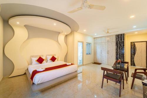 AR Phalazzo Resort and Banquets