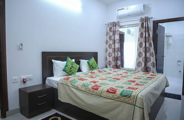 Aradhana's Home Stay Near Taj Mahal