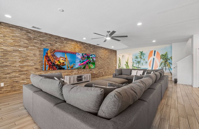 Arcade, Waterpark, Theater, LEGO Room, Pool & Spa, Dual 86” TVs: Paradise Palms