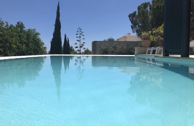 Architect villa with magnificent views, underfloor heating & heated pool