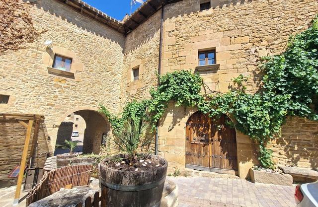 Arco-Navarra Rural House