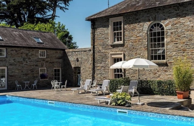 Ardnavaha House Poolside Cottage 2nn