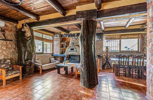 Are you looking for a good vacation home away from the stress of everyday life? Then this house with