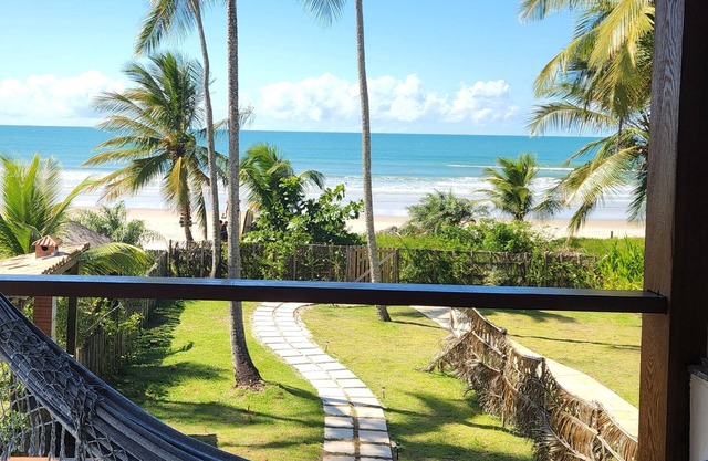 Aroeira Beach House Foot in the Sand