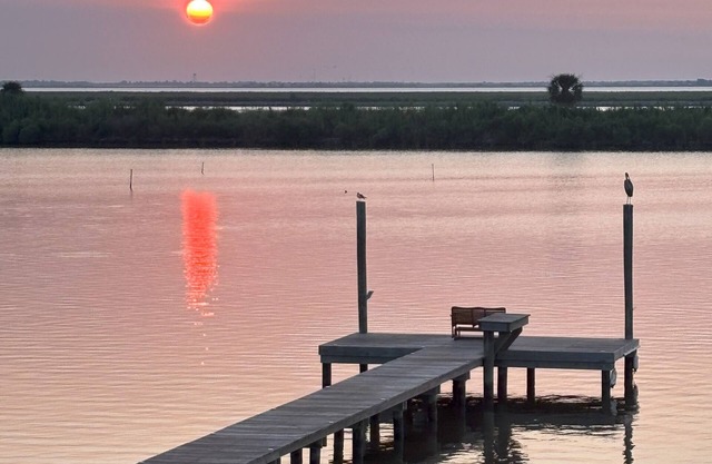 Arrive Early & Stay Late-Waterfront Luxury in Angler Bay