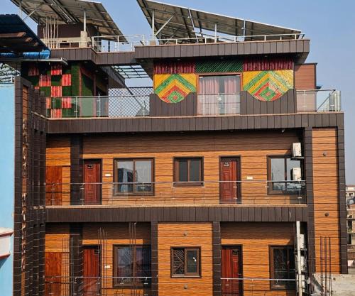 Arsh Hotel & Restaurant