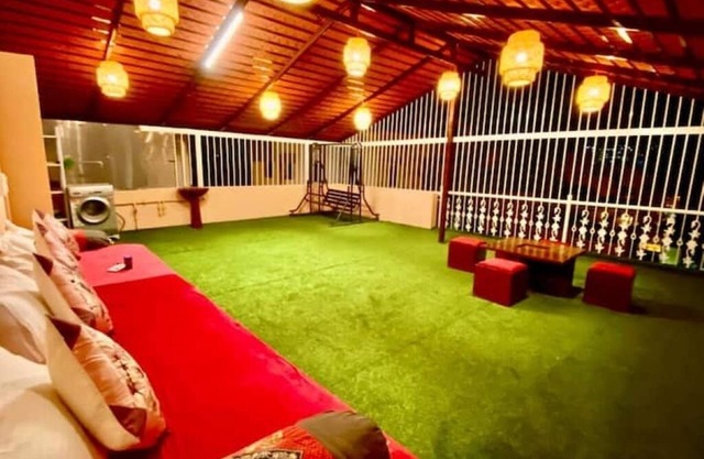 Art House - Luxury Apartment with Air Conditioning - 102