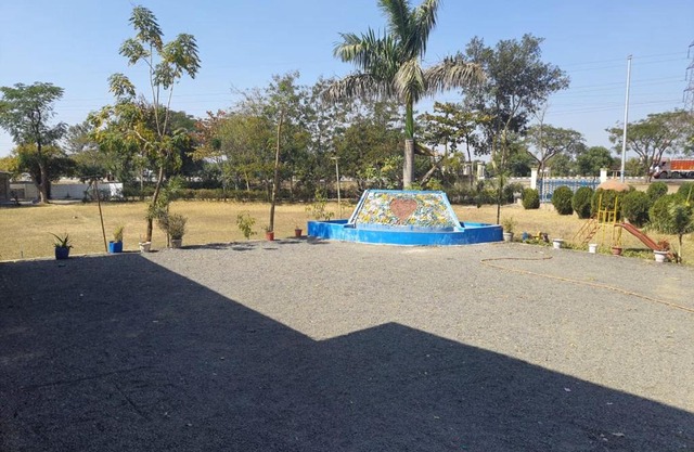 Article 19 Farmhouse - Perfect for short stays and parties!