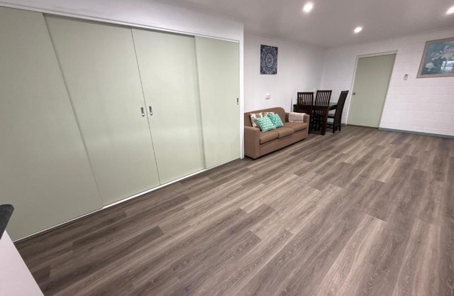 Ascot Studio Home feel place