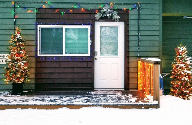 Aspen Woods BUNGALOW Suite, BEST AURORA CAM SERVICE - 125 -5 Star reviews