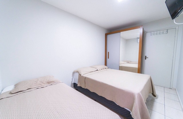 Até 4hospedes , Wi-fi 400mb