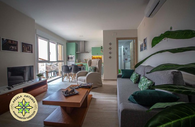 AT la Abuela Antonia-La Casina