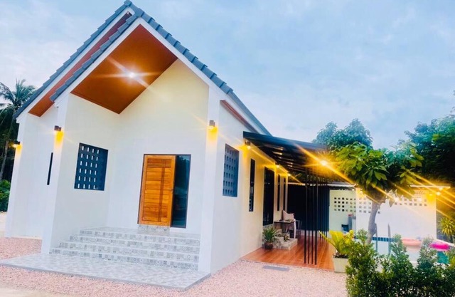 AT pool villa Khanom